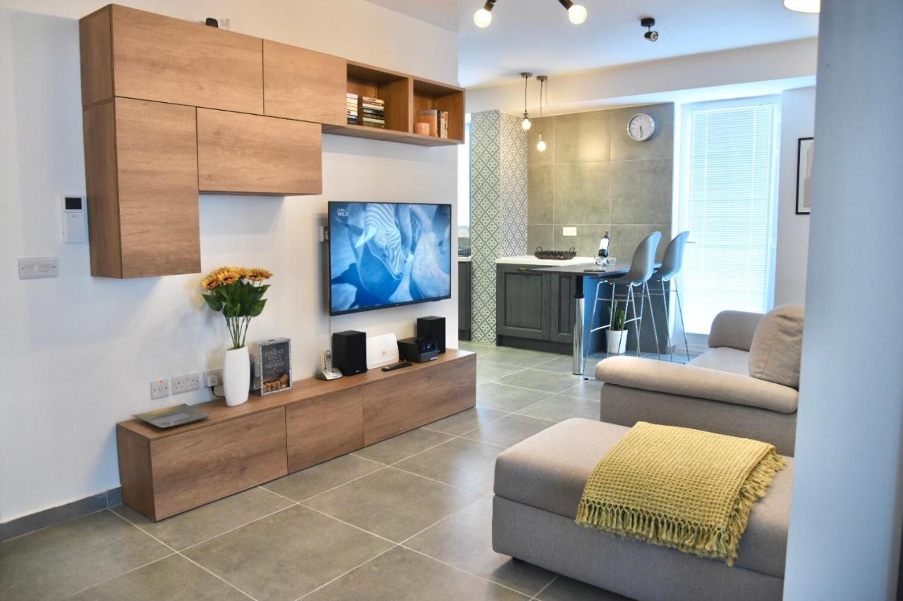 Bright & Modern 2-Bedroom, 4Th Floor Apartment In Gzira, Malta Екстер'єр фото